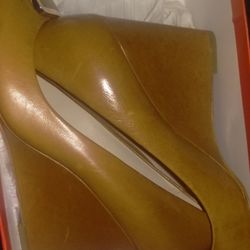 Coach NIB women's shoes 7.5