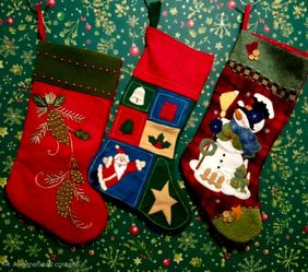 Set of 3 Vintage holiday Christmas stockings, felt embroidered. Patchwork Design