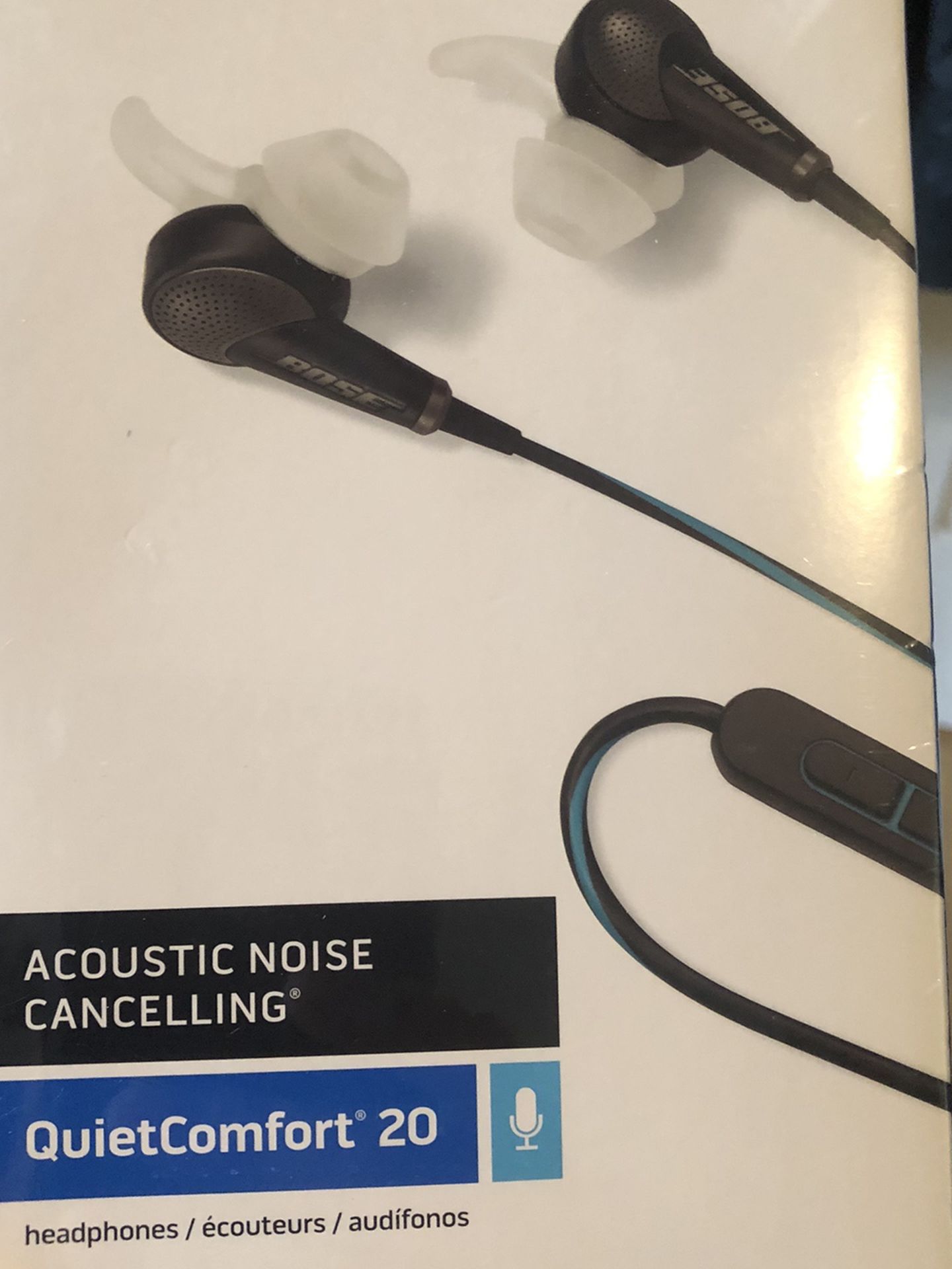 BOSE Acoustic noise canceling quiet comfort 20 for APPLE brand new sealed 100$$$