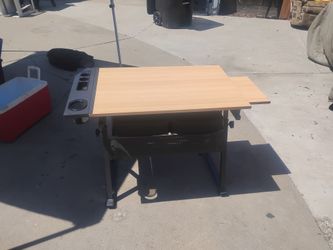 Artist desk