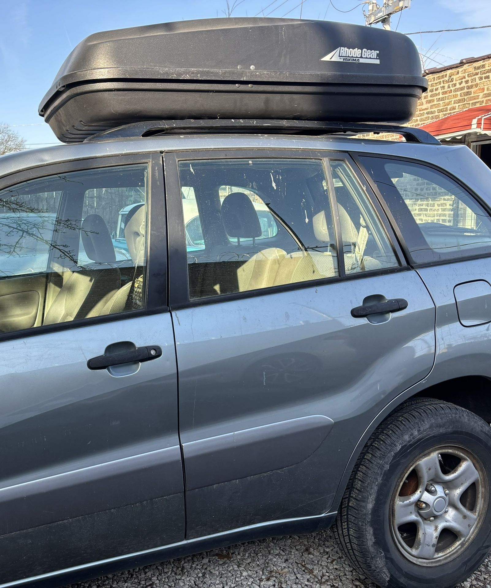 Roof Cargo Box (Rhode Gear By Yakima )