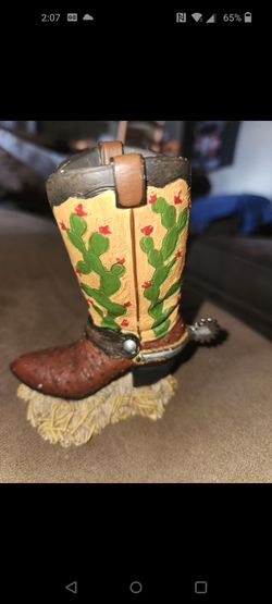 Decorative Cowboy Boot Figurine with Cactus Design