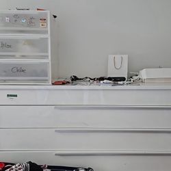 Nice Cabinet With Spacious Drawers 