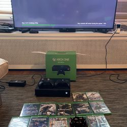 Xbox One Bundle With Controllers And Games 