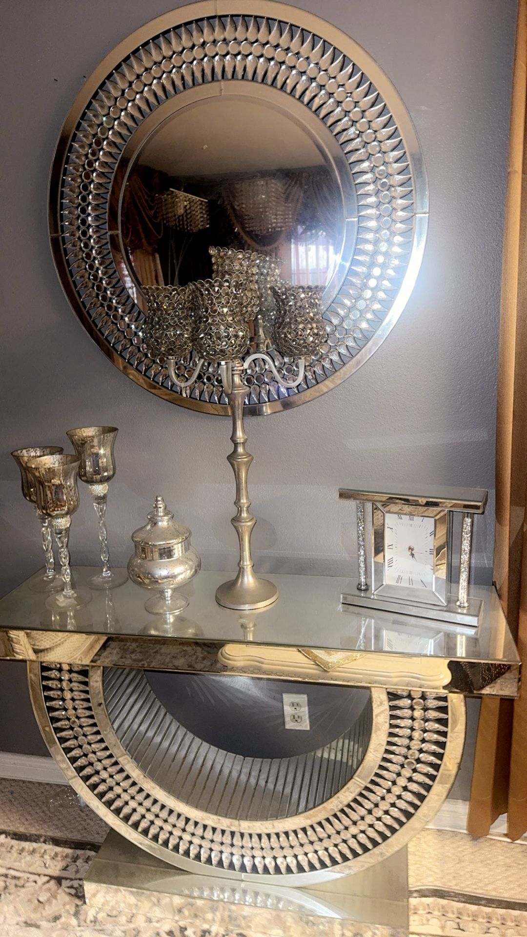 Decorative Console Table With Matching Mirror 