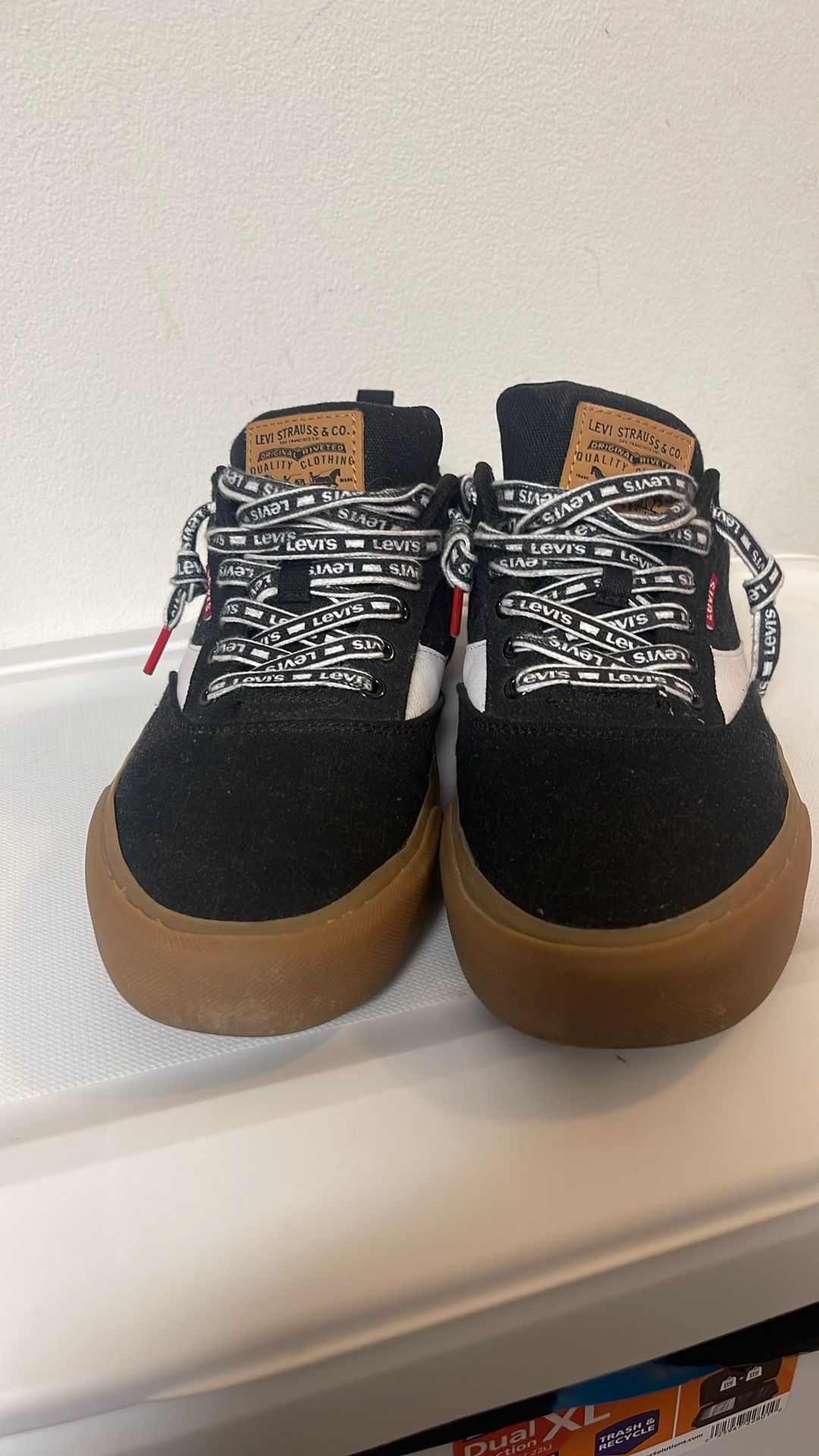 Men’s Levi’s Size 9