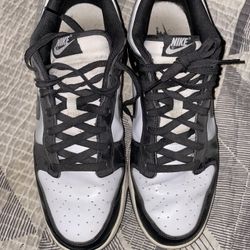 Black Dunks