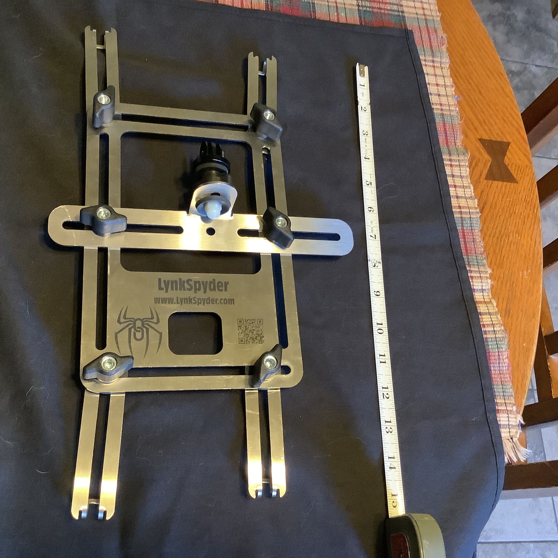 LynkSpyder Fence Backstop Mount Cell phone GoPro baseball/softball live stream