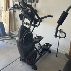 Bowfex M8 Max Trainer