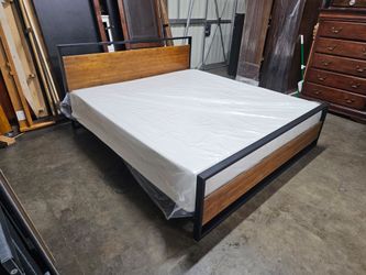 King bed and mattress