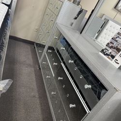 Dresser And Chest For Sale