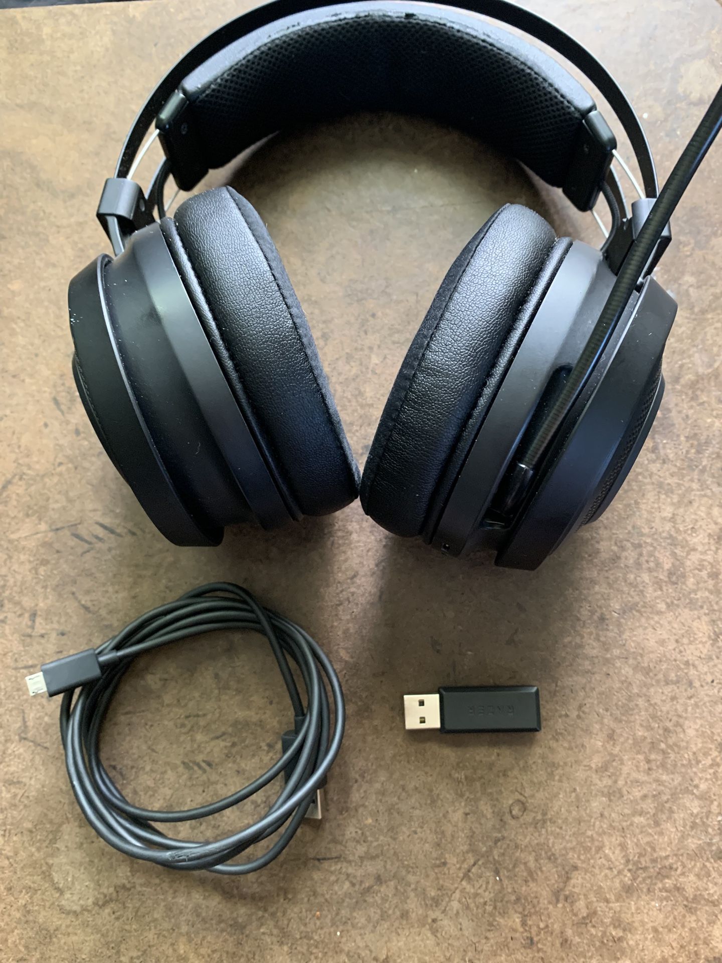 Razer Nari Essential Wireless Gaming Headset