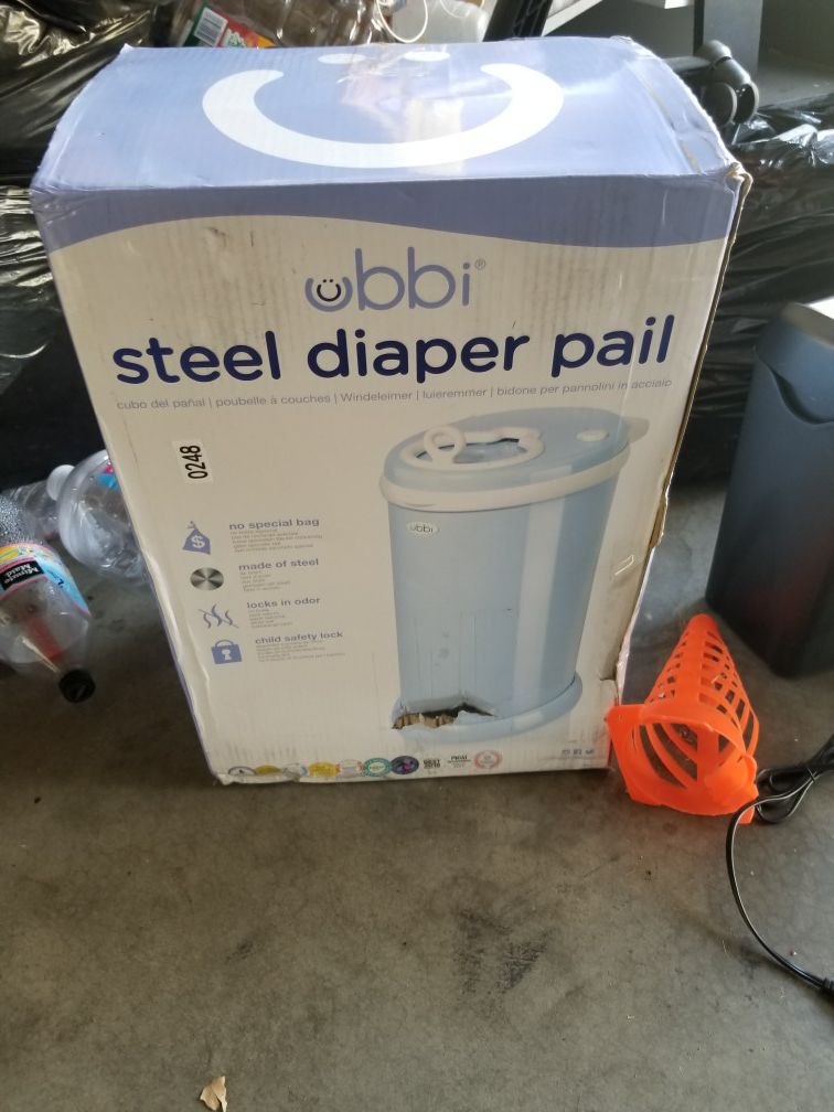 Diaper pail
