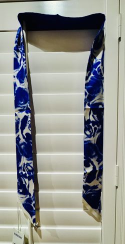 Burberry Skinny Scarf 100% Silk W/tags