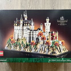 New LEGO Architecture Neuschwanstein Castle 21063