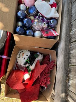 Free Christmas stuff!