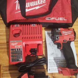 Milwaukee M18 'Fuel' 3/8" Impact Wrench, 'High Output' battery, charger, bag