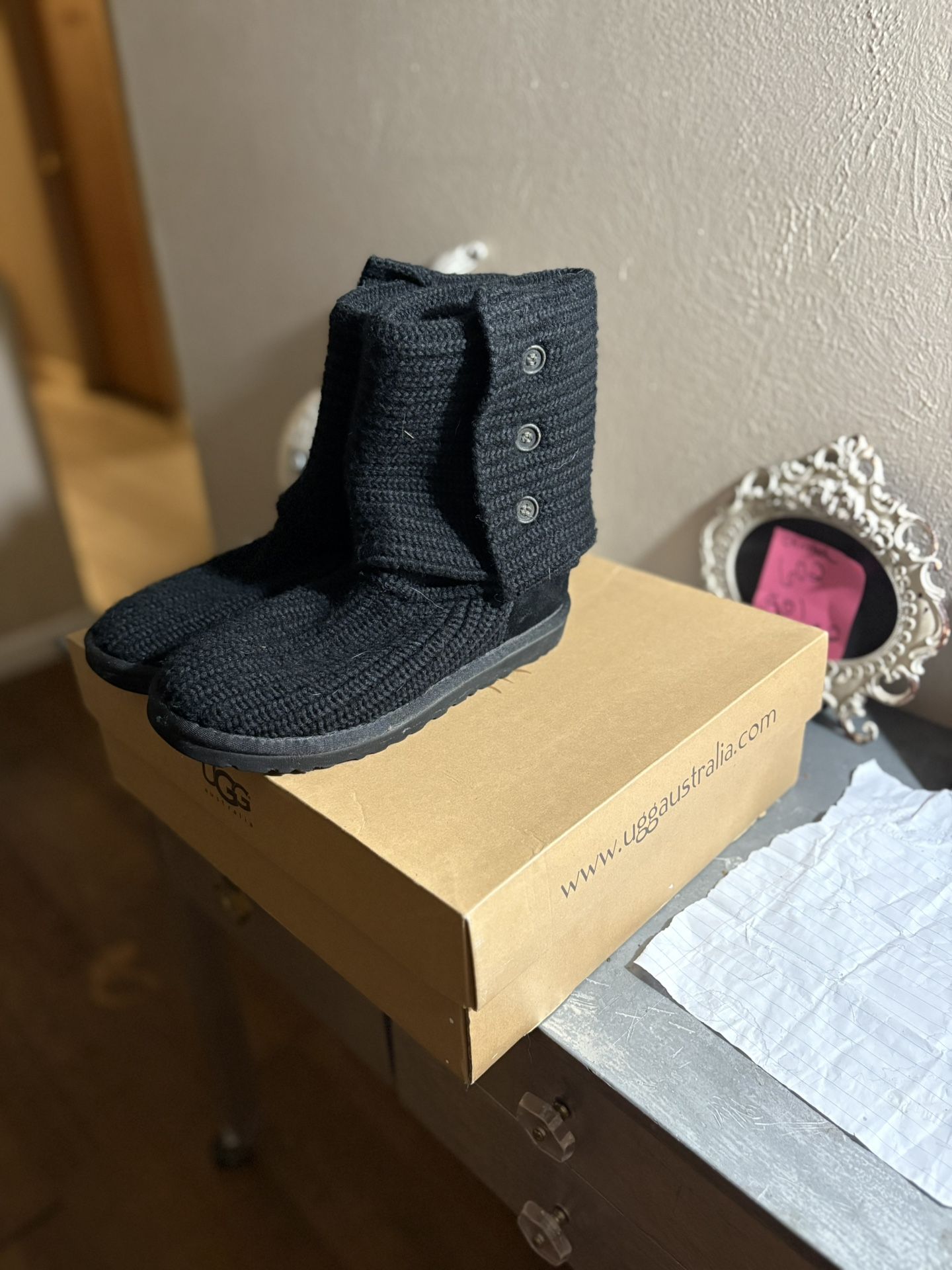 Brand New Classic Black Cardy Uggs For Sale 