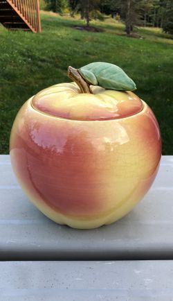Vintage 1950s McCoy apple jar