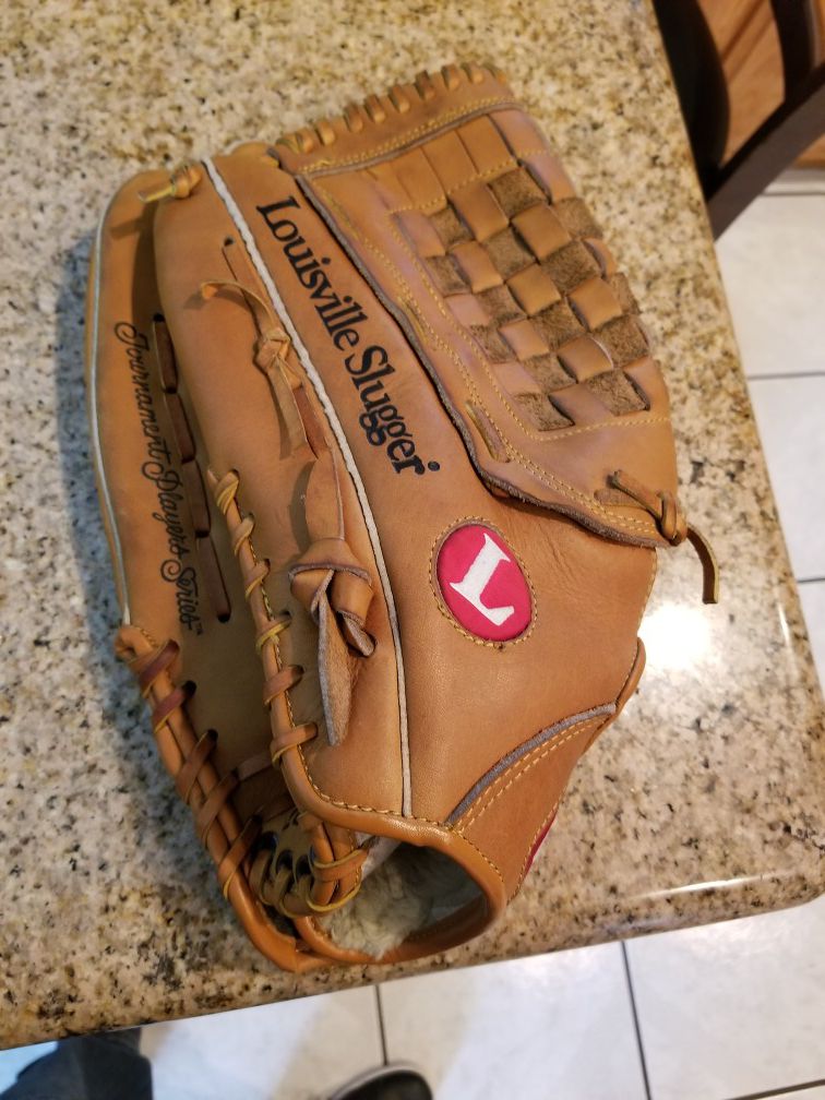13.5" Left lefty Louisville baseball softball glove broken in