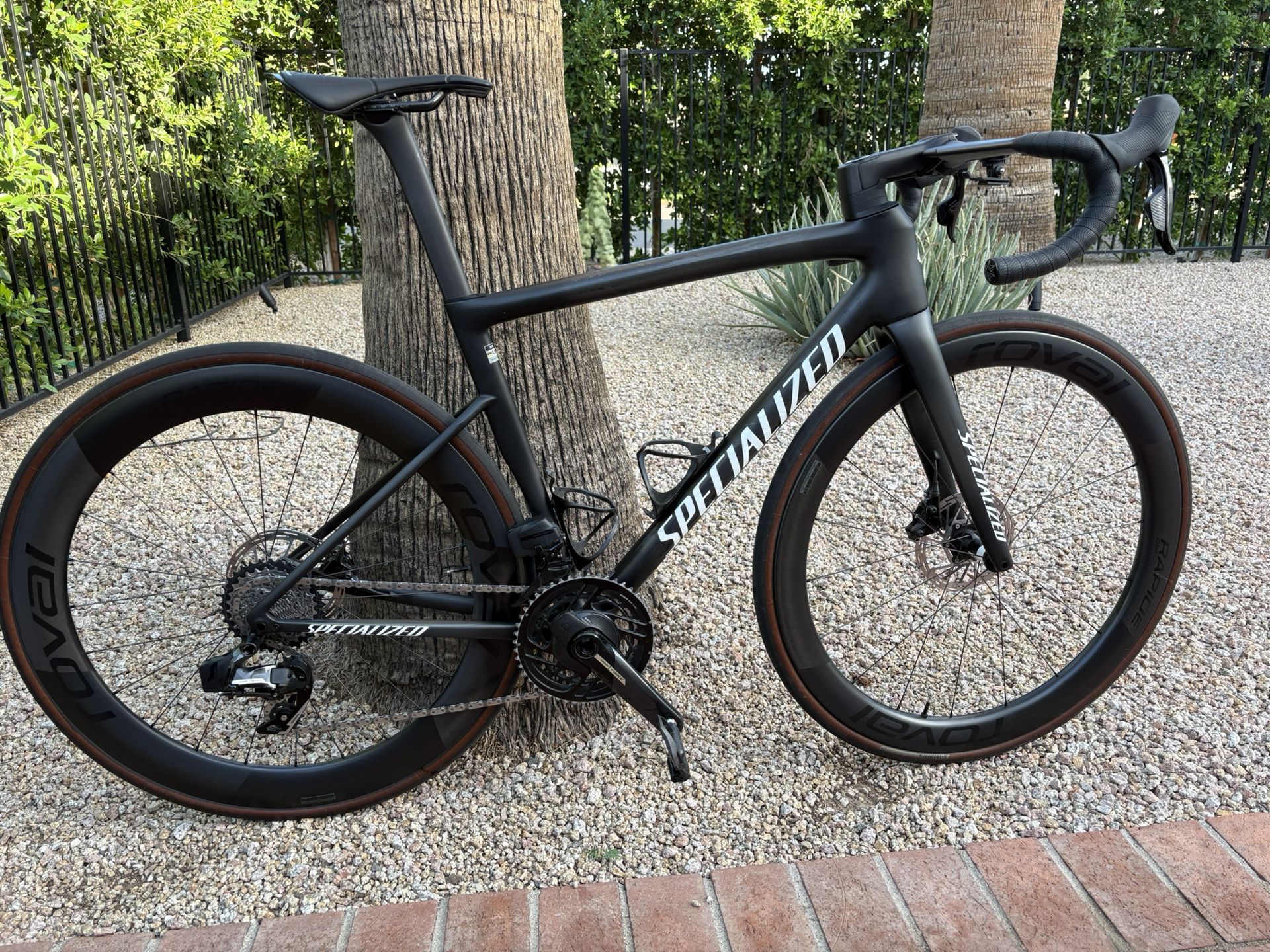 SL8 Pro Tarmac/METWHTSIL - SRAM Force Groupset w/ Power Meter