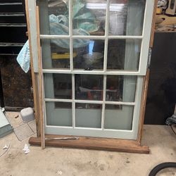Vintage 42x48 Window. Works