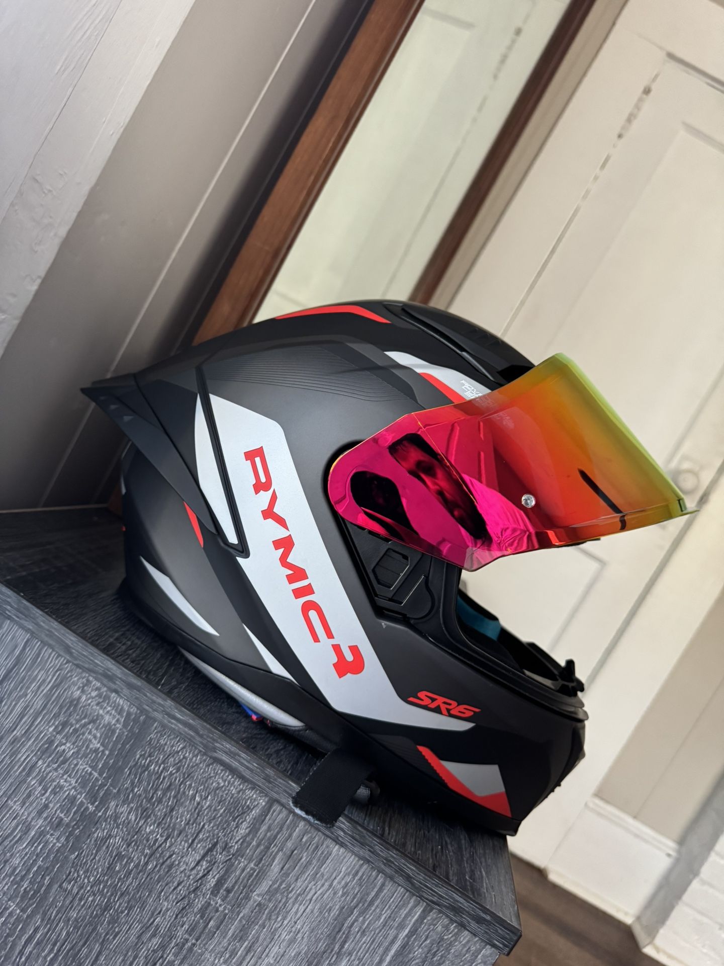 Cardo x4 with helmet XL