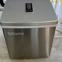 Counter Top Ice Maker 