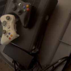 Xbox 360 2 Remote Controllers