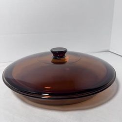 Pyrex Amber 2.5 Qt Round Casserole Dish With Lid – Model 209-C / 209 – Vintage