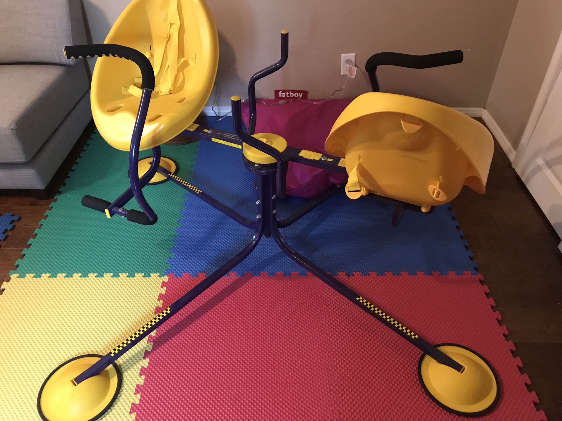 Wurlybird flyer toy