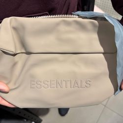 Essentials Bag 