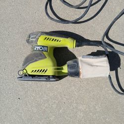 RYOBI  S652DG   2 Amp Corded 1/4 Inch Sheet Sander With Dust Collector