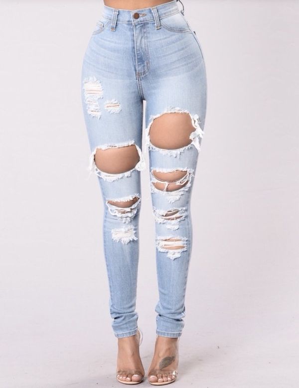 Fashion Nova Ripped Jeans for Sale in Tempe, AZ - OfferUp