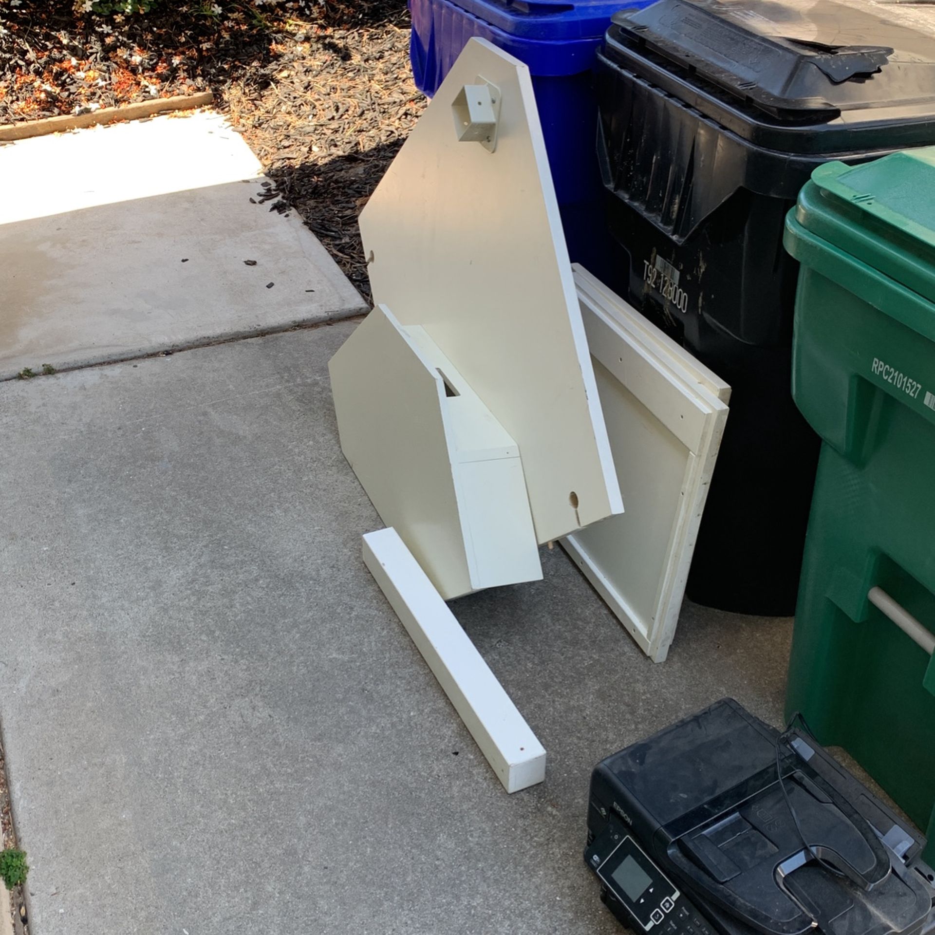**FREE**Pottery Barn Bedford Corner Desk Top 
