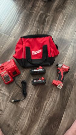 Milwaukee M18 Impact Driver Kit with Batteries and Bag