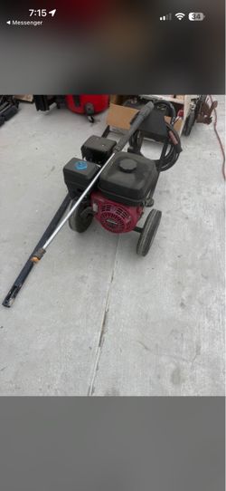 Honda Gas-Powered Pressure Washer with Wand