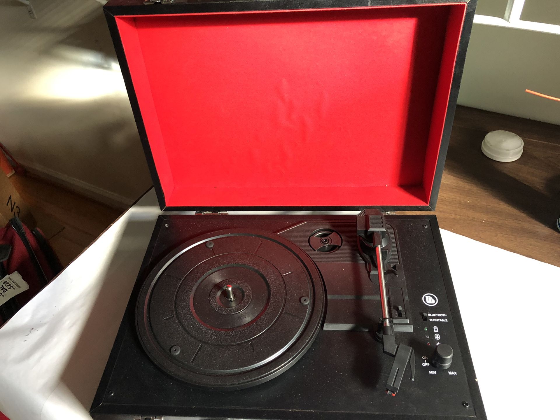 Record player and Bluetooth speaker