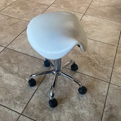 Esthetician Chair 