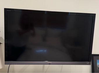 Sony TV 50” & Wall Mount