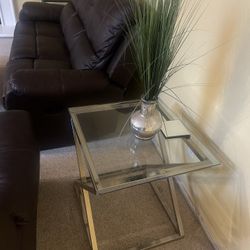 2x Glass Tables