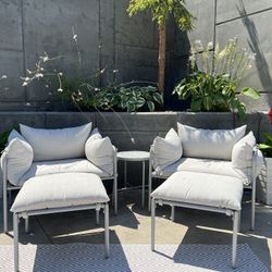 $50. 2 Chairs, 2 Ottomans, Side Table, and Rug. 