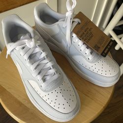 brand new nike women's court vision low