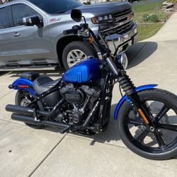2023 Street Bob 114