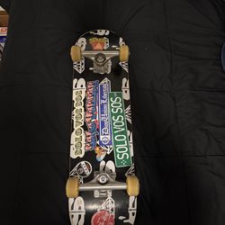 Skateboard (Barely used)