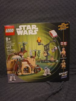 Yoda's Hut and Jedi training Lego set