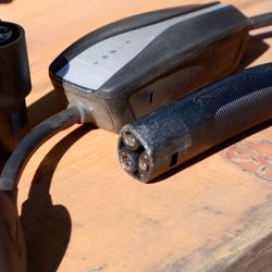 Tesla Charger w/ Gen 2 Nema 14-50 adapter 