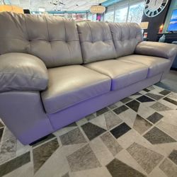 🛋️ PLUSH GREY SOFA Ultra-comfy • Deep seating • Modern look  💥 ONLY $398 💥