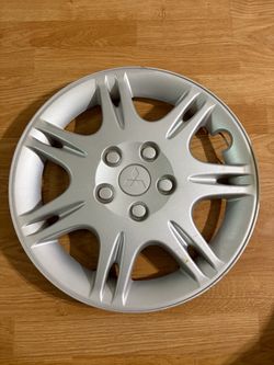 Mitsubishi galant hubcap