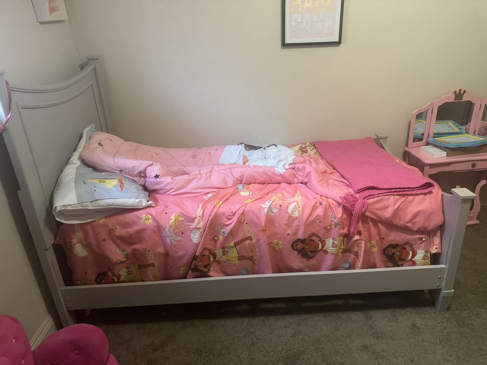 Twin Bed Frame & Mattress